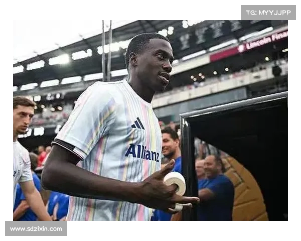 尤文提高蒂莫西-维阿要价遭球员经纪人不满引发争议